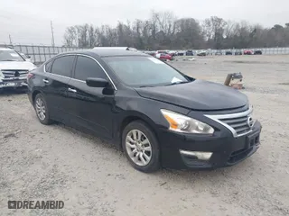 2015 Nissan Altima 2.5 with VIN 1N4AL3AP0FC414000, listed as a IAAI auction lot 41521490 with 178,175 mi miles. Bid and sale history available at carsss.com. Image 1.