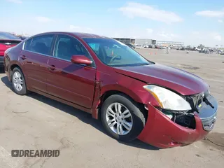 2012 Nissan Altima S z VIN 1N4AL2AP4CN564234, wystawiony jako IAAI lot #41421766 z przebiegiem 154 049 mil mil oraz . Historia ofert i sprzedaży dostępna na DreamBid. Obrazek 1.