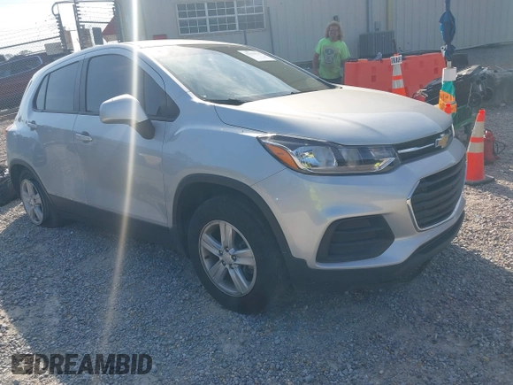 2020 Chevrolet Trax LS with VIN 3GNCJKSB8LL313882, listed as a IAAI auction lot 42030112 with 34,072 mi miles and . Bid and sale history available at DreamBid. Image 1.