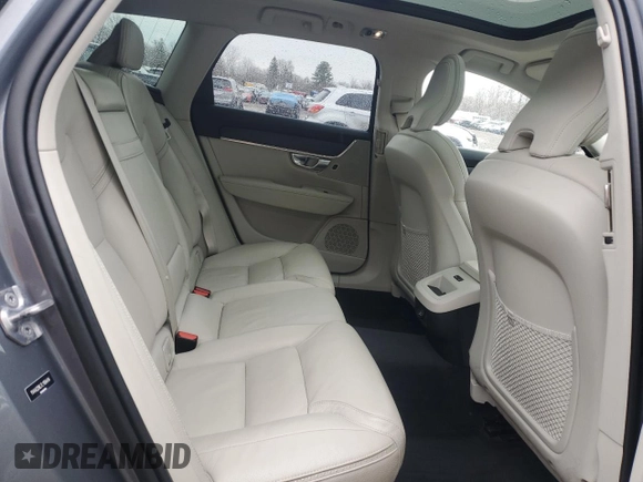 2020 Volvo V90 z VIN YV4A22NL7L1104414, wystawiony jako Copart lot #52523205 z przebiegiem 55 916 mil mil oraz Szkoda całkowita • Salvage title. Historia ofert i sprzedaży dostępna na DreamBid. Obrazek 11.