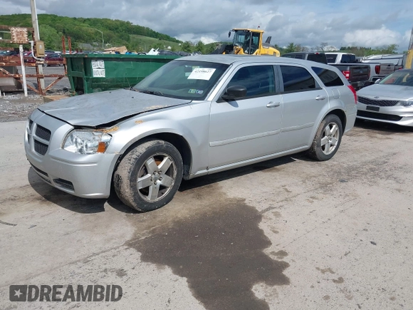2005 Dodge Magnum SXT z VIN 2D4GZ48V358579406, wystawiony jako IAAI lot #42198627 z przebiegiem 264 473 mil mil oraz . Historia ofert i sprzedaży dostępna na DreamBid. Obrazek 17.