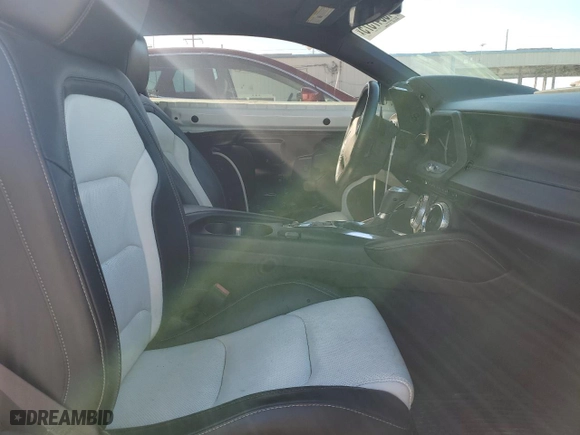 2017 Chevrolet Camaro 2LT with VIN 1G1FD1RS0H0179797, listed as a Copart auction lot 43347375 with 48,768 mi miles and Salvage Title. Bid and sale history available at carsss.com. Image 7.