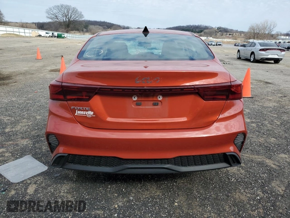 2022 Kia Forte LXS with VIN 3KPF24AD3NE453010, listed as a Copart auction lot 50831915 with 43,756 mi miles and Salvage Title. Bid and sale history available at carsss.com. Image 6.