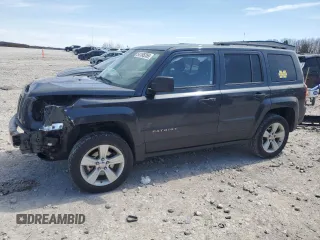 2014 Jeep Patriot Latitude z VIN 1C4NJRFB6ED816811, wystawiony jako Copart lot #54185255 z przebiegiem 120 508 mil mil oraz Szkoda całkowita • Salvage title. Historia ofert i sprzedaży dostępna na DreamBid. Obrazek 1.