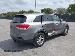 2016 Kia Sorento LX with VIN 5XYPG4A36GG171527, listed as a IAAI auction lot 41872641 with 95,012 mi miles and . Bid and sale history available at DreamBid. Image 4.