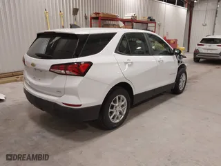 2022 Chevrolet Equinox LS with VIN 2GNAXSEV2N6128472, listed as a IAAI auction lot 41512959 with 37,834 mi miles. Bid and sale history available at carsss.com. Image 4.