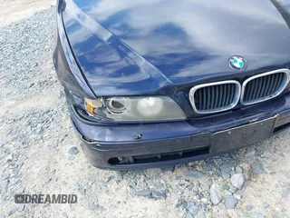 2003 BMW 5 Series 525iA with VIN WBADT43403G028405, listed as a IAAI auction lot 41850292 with 145,752 mi miles. Bid and sale history available at carsss.com. Image 6.