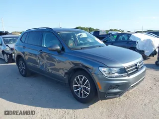2021 Volkswagen Tiguan S with VIN 3VV1B7AX5MM081763, listed as a IAAI auction lot 41509452 with 24,945 mi miles. Bid and sale history available at carsss.com. Image 1.