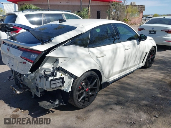 2025 Honda Civic Type R z VIN JHMFL5G4XSX002063, wystawiony jako IAAI lot #41979140 z przebiegiem 3 926 mil mil oraz . Historia ofert i sprzedaży dostępna na DreamBid. Obrazek 4.