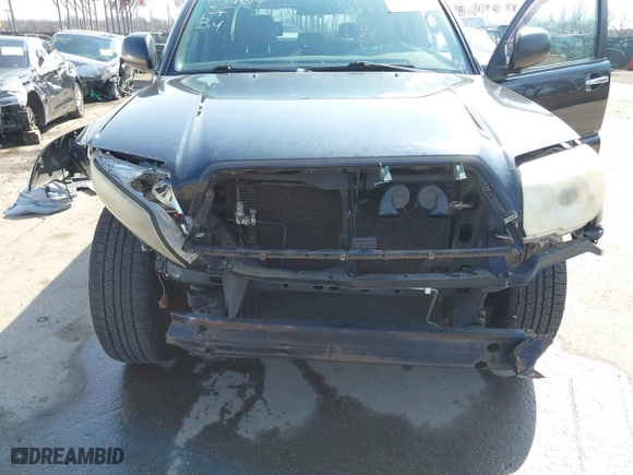 2007 Toyota 4Runner SR5 with VIN JTEBU14R570124850, listed as a IAAI auction lot 41719619 with 199,349 mi miles. Bid and sale history available at carsss.com. Image 6.