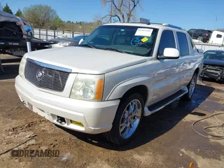 2003 Cadillac Escalade EXT with VIN 3GYEK63N73G165113, listed as a IAAI auction lot 41995449 with 257,470 mi miles. Bid and sale history available at carsss.com. Image 2.