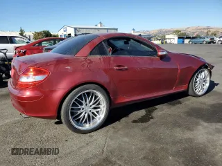 2005 Mercedes-Benz SLK-Class with VIN WDBWK56F85F021839, listed as a Copart auction lot 75289654 with 102,762 mi miles and Clean Title. Bid and sale history available at carsss.com. Image 3.