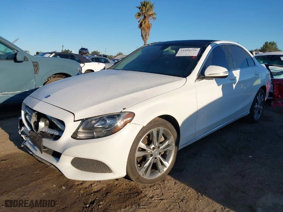 2015 Mercedes-Benz C-Class C 300 Luxury with VIN 55SWF4KB4FU021506, listed as a IAAI auction lot 41808356 with 97,258 mi miles. Bid and sale history available at carsss.com. Image 2.