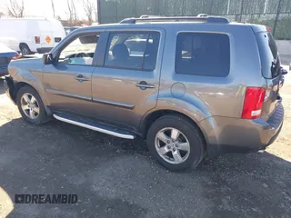 2011 Honda Pilot EX-L with VIN 5FNYF4H51BB027978, listed as a IAAI auction lot 41721429 with 111,281 mi miles. Bid and sale history available at carsss.com. Image 3.