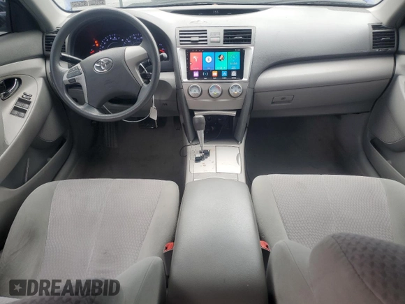 2010 Toyota Camry z VIN 4T1BF3EK0AU549366, wystawiony jako Copart lot #56641385 z przebiegiem 250 625 mil mil oraz Szkoda całkowita • Salvage title. Historia ofert i sprzedaży dostępna na DreamBid. Obrazek 8.