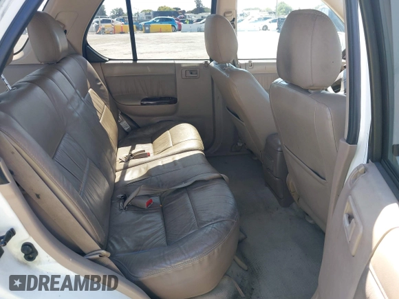 2001 Isuzu Rodeo S with VIN 4S2CK58W614332181, listed as a IAAI auction lot 42585130 with 196,497 mi miles and . Bid and sale history available at DreamBid. Image 8.