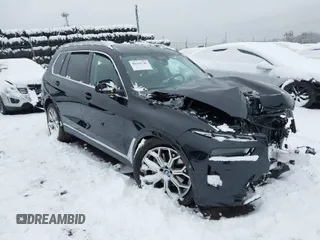2023 BMW X7 xDrive40i with VIN 5UX23EM02P9P75041, listed as a IAAI auction lot 41563740 with 1 mi miles. Bid and sale history available at carsss.com. Image 1.