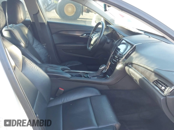 2014 Cadillac ATS Standard RWD z VIN 1G6AA5RA7E0128501, wystawiony jako IAAI lot #41780110 z przebiegiem 78 367 mil mil oraz . Historia ofert i sprzedaży dostępna na DreamBid. Obrazek 5.