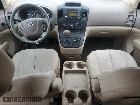 2009 Kia Sedona LX with VIN KNDMB233296311792, listed as a Copart auction lot 46840225 with 211,131 mi miles and Clean Title. Bid and sale history available at carsss.com. Image 8.