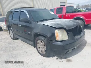 2007 GMC Yukon SLT z VIN 1GKFC13JX7J348408, wystawiony jako IAAI lot #41687021 z przebiegiem Nie podano mil oraz . Historia ofert i sprzedaży dostępna na DreamBid. Obrazek 1.