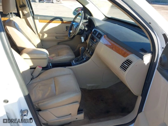 2009 Suzuki XL7 Luxury with VIN 2S3DA417096100414, listed as a IAAI auction lot 41460188 with 155,190 mi miles. Bid and sale history available at carsss.com. Image 5.