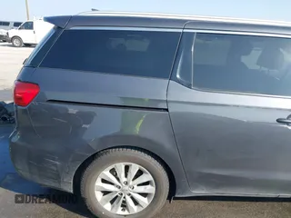 2016 Kia Sedona SX with VIN KNDMC5C11G6108175, listed as a IAAI auction lot 41860358 with 107,329 mi miles. Bid and sale history available at carsss.com. Image 6.