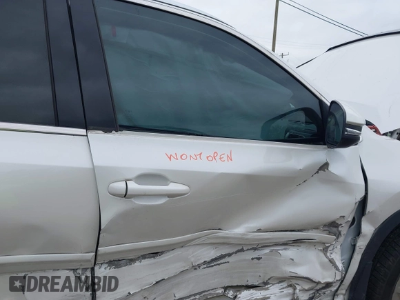2016 Toyota Highlander Limited with VIN 5TDDKRFHXGS269529, listed as a IAAI auction lot 42365574 with 108,241 mi miles and . Bid and sale history available at DreamBid. Image 5.