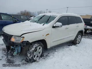2011 Jeep Grand Cherokee Limited with VIN 1J4RR5GT8BC546812, listed as a IAAI auction lot 41448497 with 192,140 mi miles. Bid and sale history available at carsss.com. Image 17.