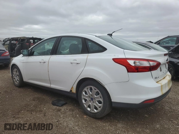 2012 Ford Focus SE z VIN 1FAHP3F28CL399774, wystawiony jako Copart lot #53830855 z przebiegiem 175 442 mil mil oraz Czysty tytuł • Clean title. Historia ofert i sprzedaży dostępna na DreamBid. Obrazek 2.