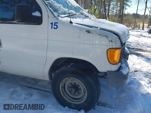 2007 Ford Econoline Cargo Commercial with VIN 1FTNE14WX7DB23318, listed as a IAAI auction lot 41560386 with 209,790 mi miles and . Bid and sale history available at DreamBid. Image 13.