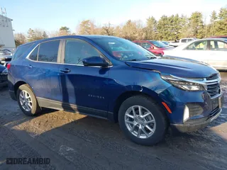 2022 Chevrolet Equinox LT with VIN 3GNAXUEV1NL299771, listed as a IAAI auction lot 41208871 with 28,728 mi miles. Bid and sale history available at carsss.com. Image 13.