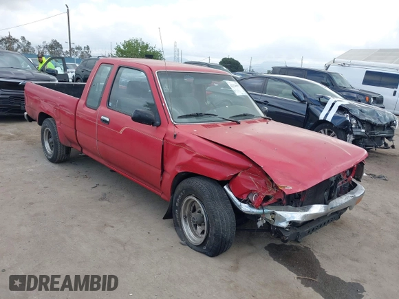 1989 Toyota Pickup DLX with VIN JT4RN93P8K0004371, listed as a IAAI auction lot 42126597 with 180,609 mi miles and . Bid and sale history available at DreamBid. Image 1.