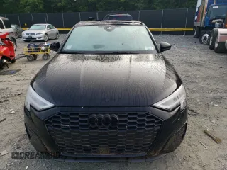 2022 Audi A3 Premium Plus z VIN WAUHUDGY4NA085613, wystawiony jako Copart lot #62363003 z przebiegiem 1 348 mil mil oraz . Historia ofert i sprzedaży dostępna na DreamBid. Obrazek 5.