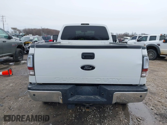 2015 Ford F-250 XLT with VIN 1FTBF2B63FEB69445, listed as a IAAI auction lot 41902750 with 88,902 mi miles and . Bid and sale history available at DreamBid. Image 16.
