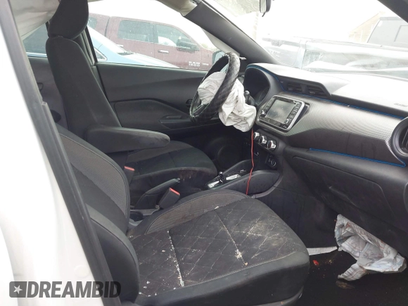 2020 Nissan Kicks S with VIN 3N1CP5BV8LL476537, listed as a IAAI auction lot 41536873 with 68,309 mi miles and . Bid and sale history available at carsss.com. Image 5.