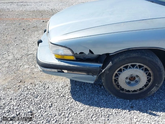 1994 Buick LeSabre Custom with VIN 1G4HP52LXRH463373, listed as a IAAI auction lot 41830249 with 128601 miles. Bid and sale history available at carsss.com. Image 13.