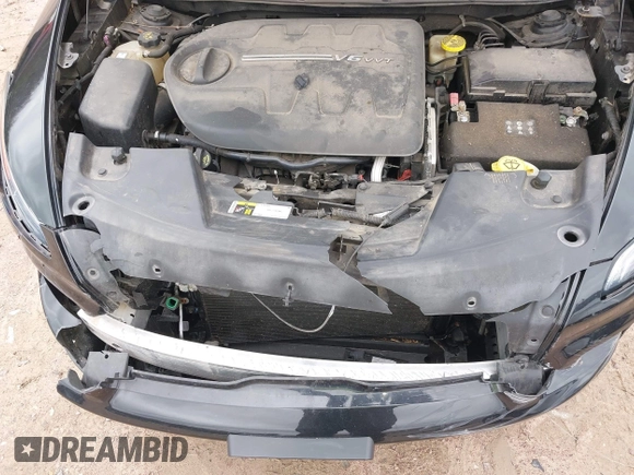 2015 Jeep Cherokee Latitude с VIN 1C4PJMCS1FW577223, выставлен на аукционе IAAI как лот 42082301 с пробегом 140 884 миль миль и . История ставок и продаж доступна на DreamBid. Изображение 6.