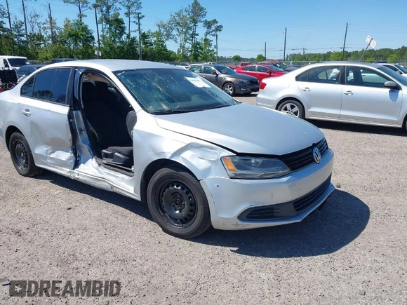 2014 Volkswagen Jetta S with VIN 3VW2K7AJ6EM220778, listed as a IAAI auction lot 42035805 with 131,524 mi miles and . Bid and sale history available at DreamBid. Image 1.