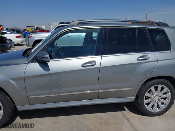 2011 Mercedes-Benz GLK-Class GLK 350 with VIN WDCGG5GB5BF598255, listed as a IAAI auction lot 41803467 with 104,264 mi miles. Bid and sale history available at carsss.com. Image 14.