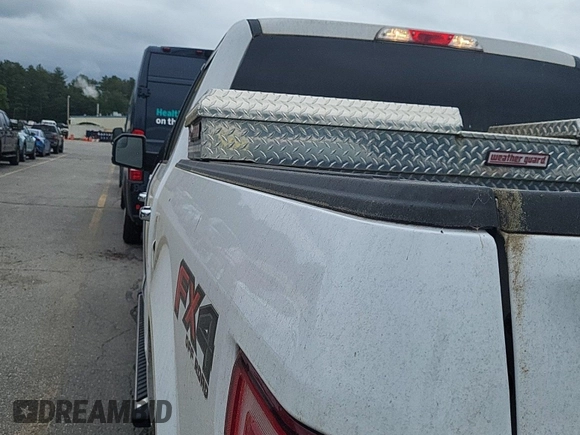 2018 Ford F-150 XL with VIN 1FTEW1EP1JKE55493, listed as a IAAI auction lot 42666714 with 104,452 mi miles and . Bid and sale history available at DreamBid. Image 14.
