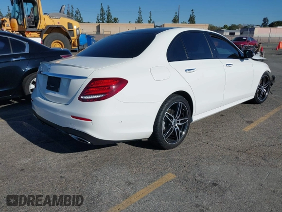 2020 Mercedes-Benz E-Class E 350 with VIN WDDZF8DB2LA714457, listed as a IAAI auction lot 41756153 with 1 mi miles. Bid and sale history available at carsss.com. Image 4.
