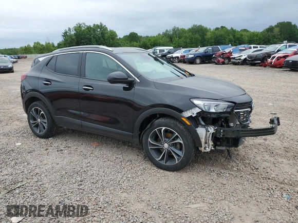 2022 Buick Encore GX Select z VIN KL4MMESL4NB142190, wystawiony jako Copart lot #61333895 z przebiegiem 55 830 mil mil oraz Szkoda całkowita • Salvage title. Historia ofert i sprzedaży dostępna na DreamBid. Obrazek 4.