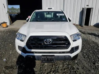 2017 Toyota Tacoma SR z VIN 5TFSX5EN6HX057733, wystawiony jako Copart lot #48013155 z przebiegiem 107 976 mil mil oraz Szkoda całkowita • Salvage title. Historia ofert i sprzedaży dostępna na DreamBid. Obrazek 5.