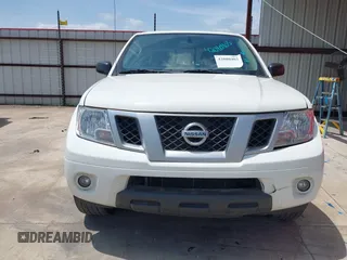 2021 Nissan Frontier SV z VIN 1N6ED0EA7MN705315, wystawiony jako IAAI lot #42080403 z przebiegiem 44 031 mil mil oraz . Historia ofert i sprzedaży dostępna na DreamBid. Obrazek 12.