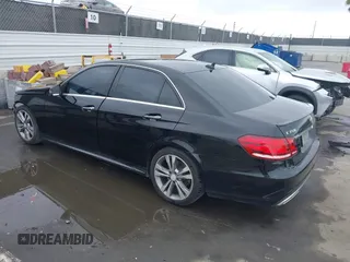 2014 Mercedes-Benz E 350 Sport with VIN WDDHF5KB4EA955176, listed as a IAAI auction lot 42054031 with 191,521 mi miles and . Bid and sale history available at carsss.com. Image 3.