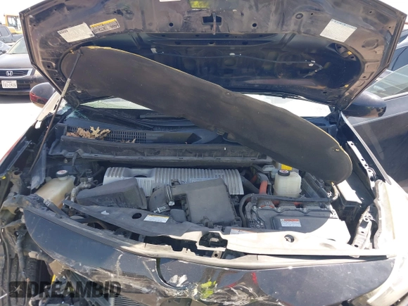 2017 Toyota Prius v Two with VIN JTDZN3EUXHJ063005, listed as a IAAI auction lot 42007228 with 186,507 mi miles. Bid and sale history available at carsss.com. Image 10.