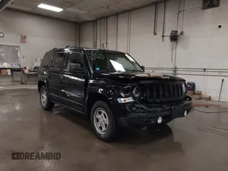 2013 Jeep Patriot Sport z VIN 1C4NJRBB9DD140293, wystawiony jako IAAI lot #42023140 z przebiegiem 84 831 mil mil oraz . Historia ofert i sprzedaży dostępna na DreamBid. Obrazek 1.