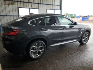 2024 BMW X4 xDrive30i with VIN 5UX33DT04R9U84057, listed as a Copart auction lot 53869955 with 28,263 mi miles and Clean Title. Bid and sale history available at carsss.com. Image 3.