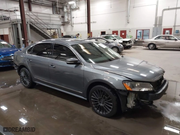 2015 Volkswagen Passat 2.0L TDI SE w/Sunroof with VIN 1VWBV7A3XFC094226, listed as a IAAI auction lot 41838239 with 169,737 mi miles. Bid and sale history available at carsss.com. Image 1.