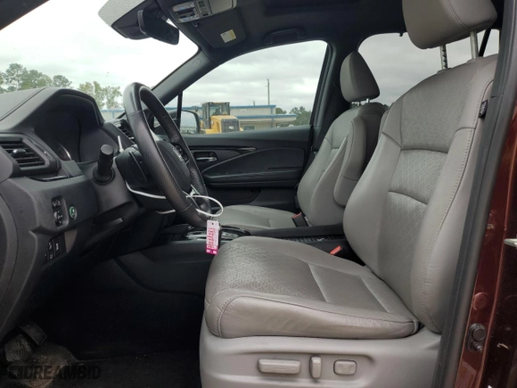 2020 Honda Passport Touring with VIN 5FNYF7H94LB001817, listed as a Copart auction lot 69430964 with 63,147 mi miles and Salvage Title. Bid and sale history available at carsss.com. Image 7.